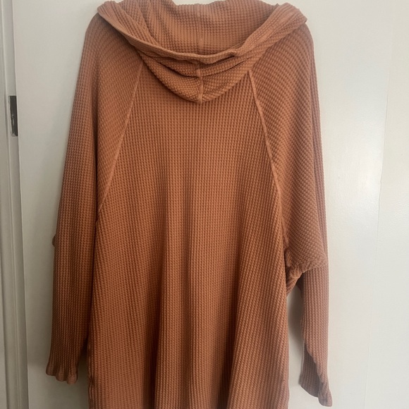 We The Free, Free People “Bestie Bundle” set. Waffle hoodie tunic with poncho - Picture 8 of 16
